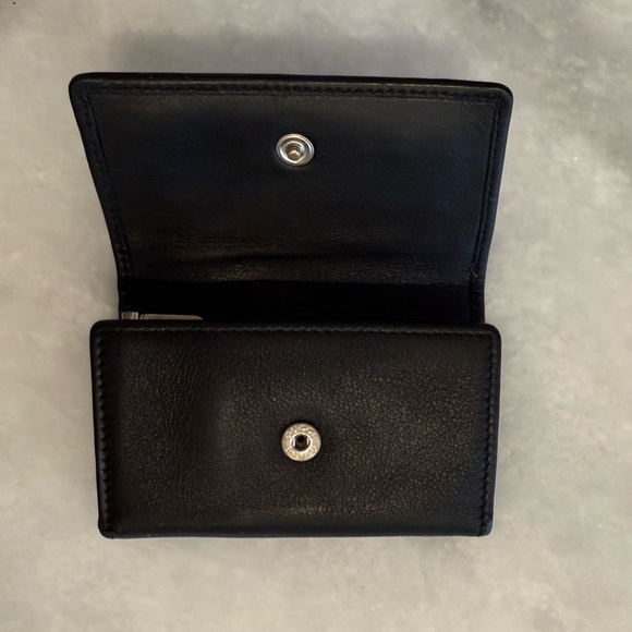GUCCI Black Leather Key Case & Card Holder w/ silver hardware - Picture 2 of 13